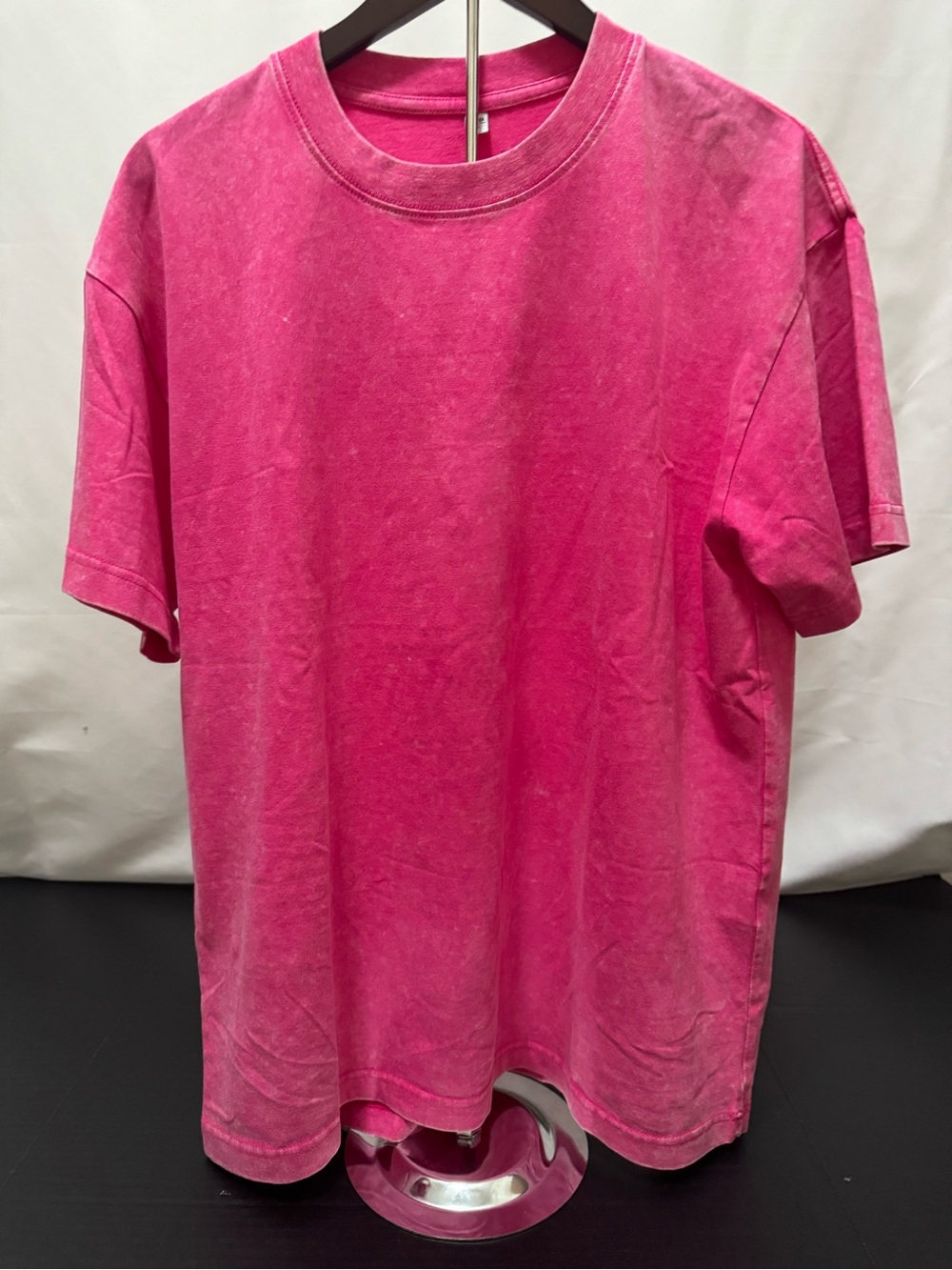 Men's old navy bulky style Crewneck T-Shirt in Bright Pink medium